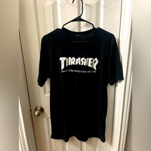 black and white thrasher short sleeve t-shirt